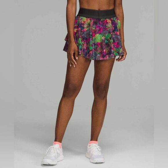 lululemon athletica Dresses & Skirts - Lululemon Court Rival High-Rise Skirt in Vivid Floral Tone Multi Size 6